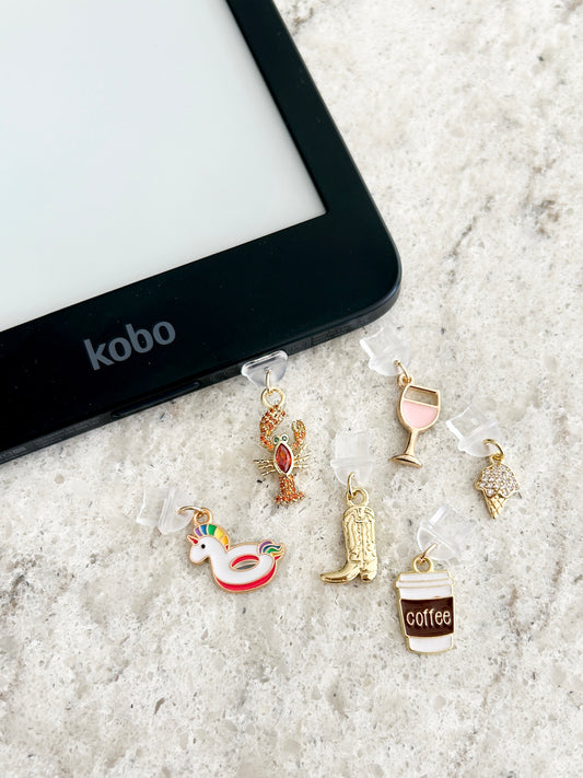 e-reader & phone USB charm / dust plug
